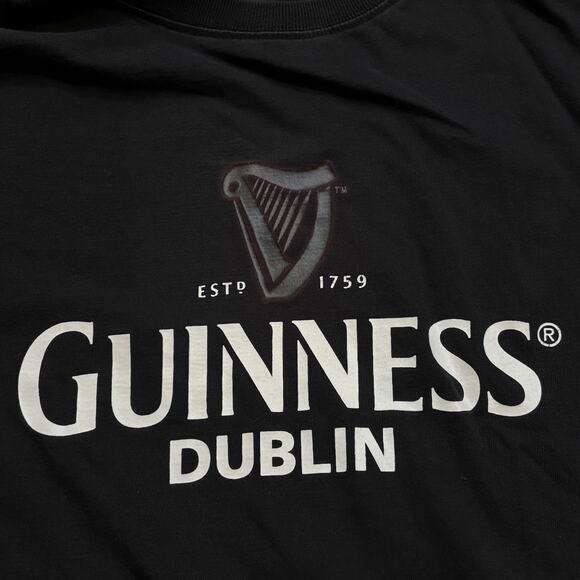 Guinness Dublin Harp Logo Black T-Shirt Men's Size Medium Beer Ireland Official - Picture 1 of 6